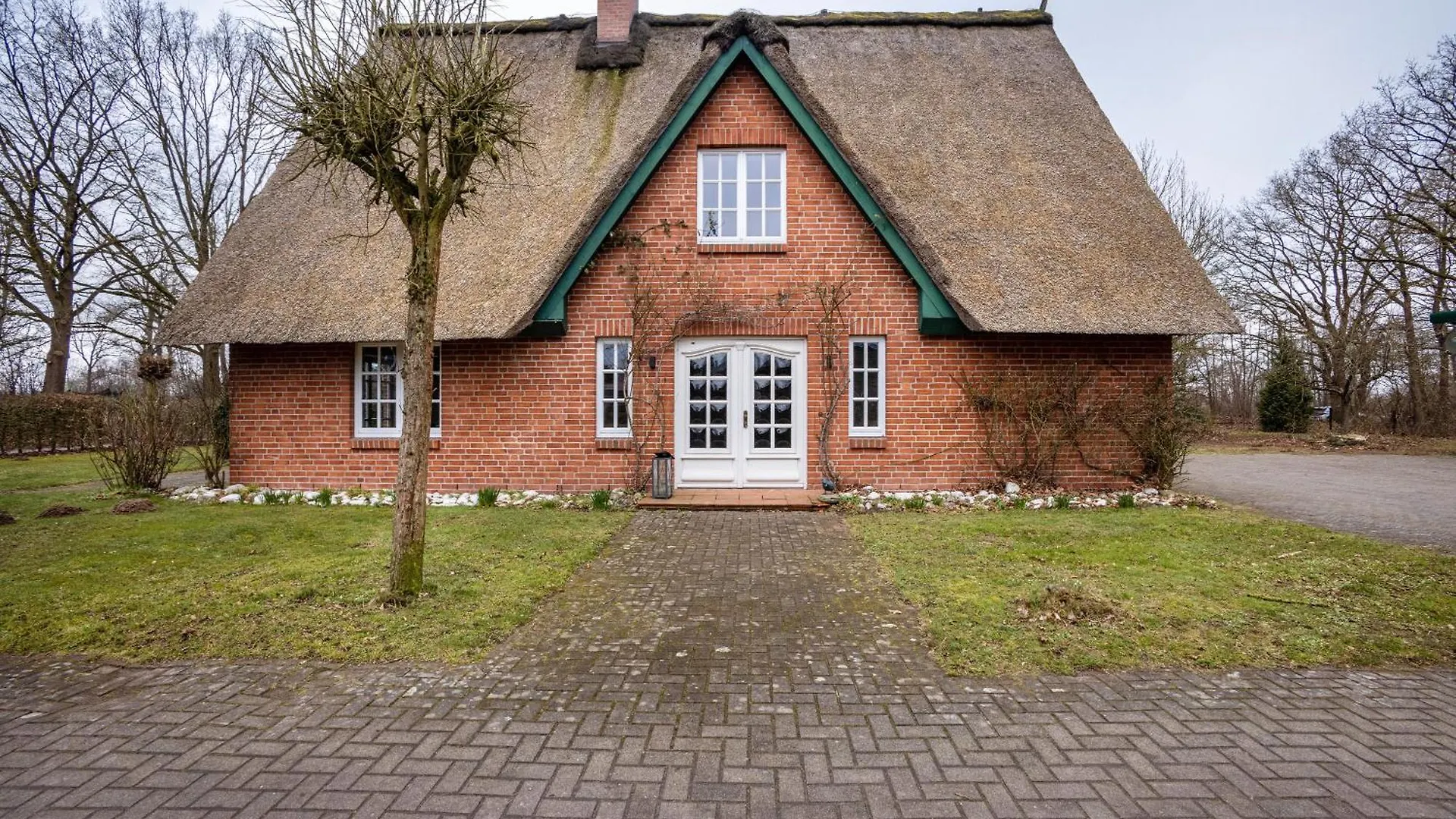 Holiday home Ferienwohnung Gestuet Kriseby Lubeck